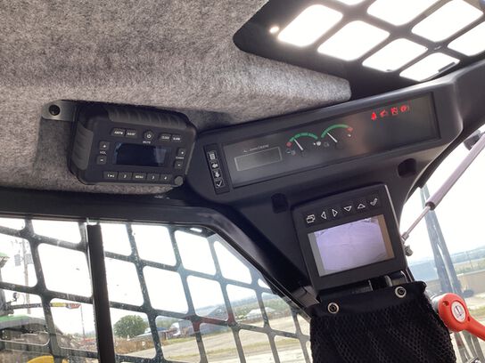 2024 324G - 440308,  image number 13