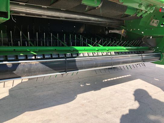 2022 560M - 423950,  image number 4