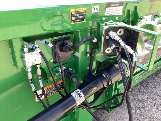 2022 C8R - 440968,  image number 12