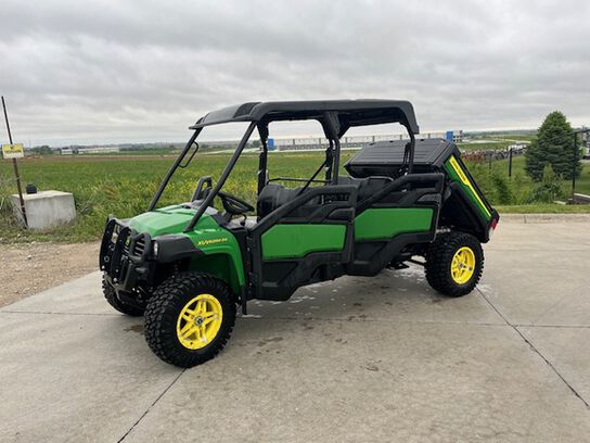 2023 XUV 825M S4 - 419432,  image number 7