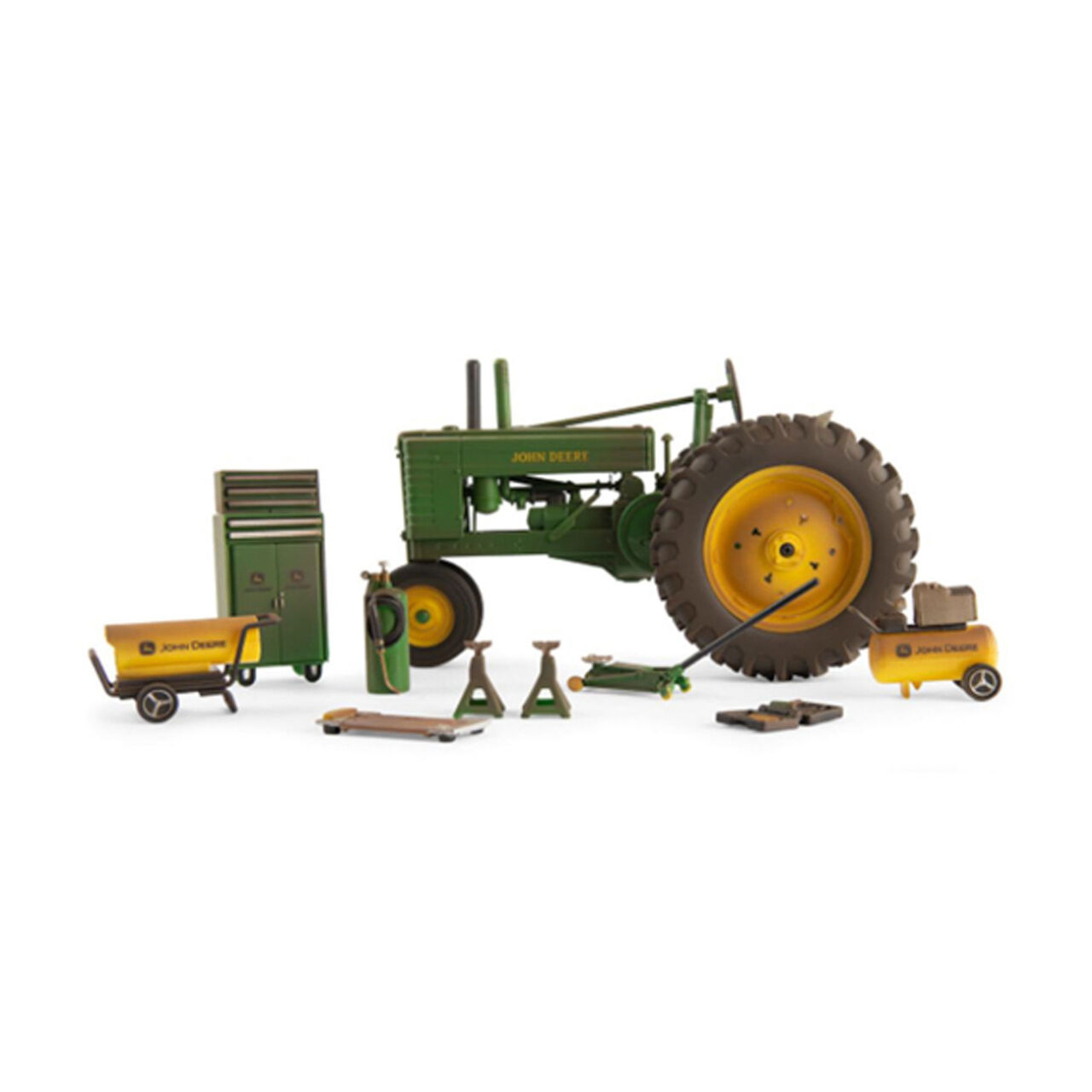 John Deere 1/16 Scale Barn Finds Tractor - LP74594,  image number 0