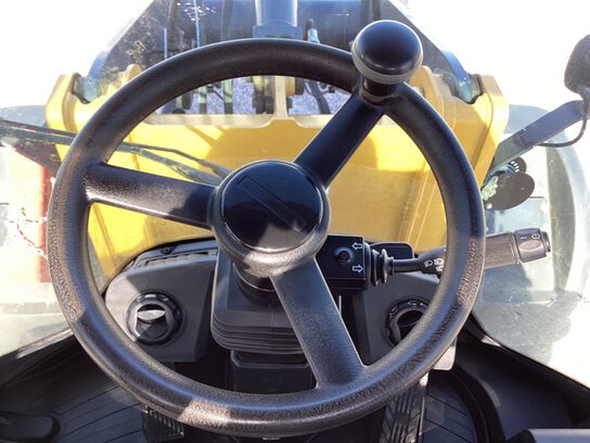 2018 344L - 443275,  image number 9