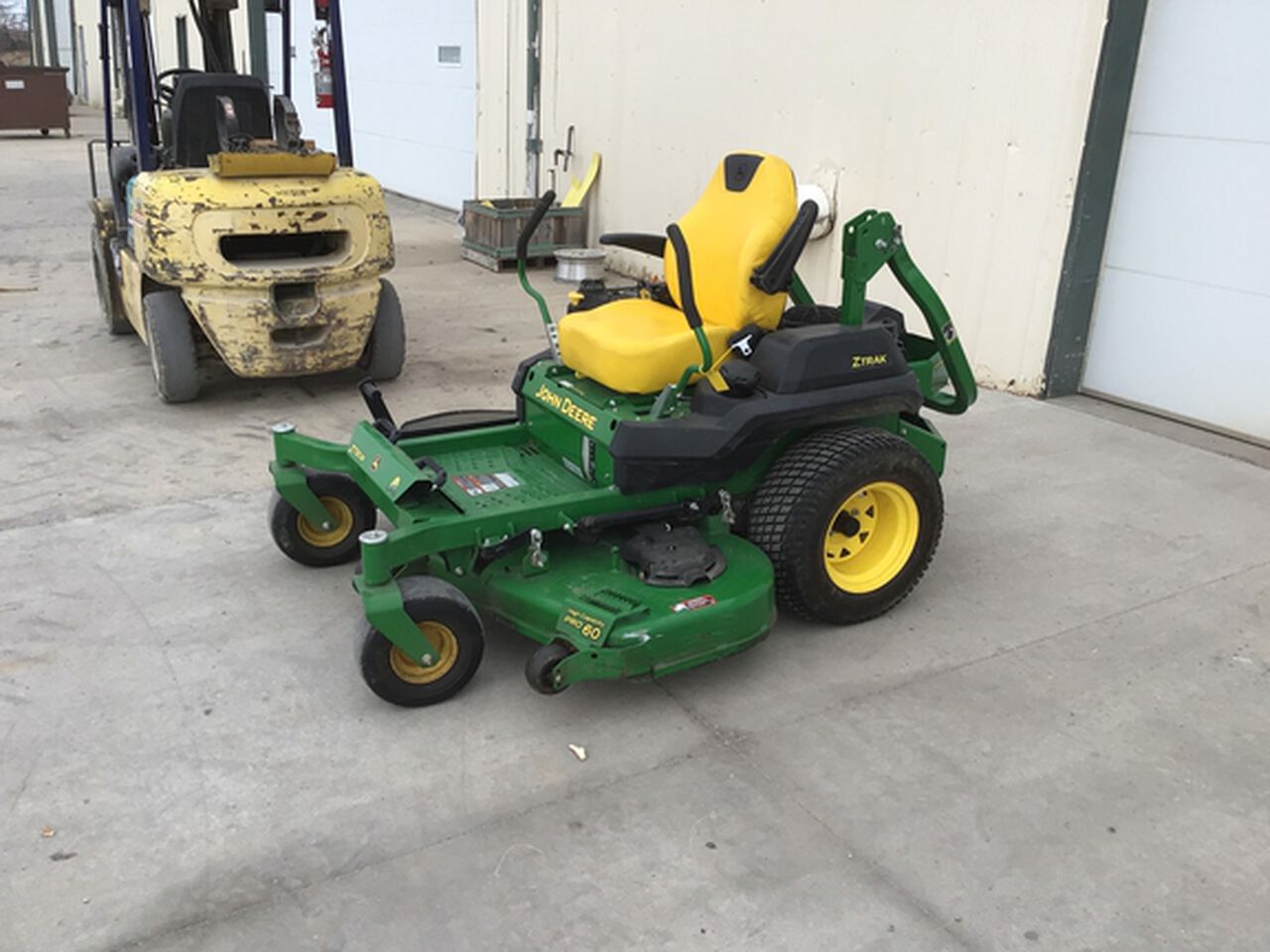 2022 Z730M - 444881,  image number 2