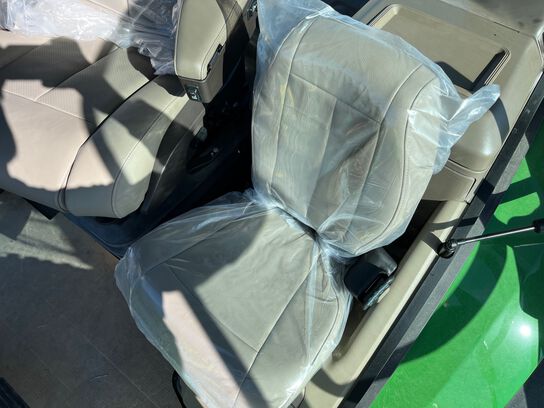 2025 8R 310 - 434718,  image number 12