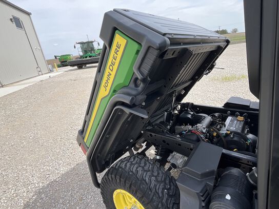 2022 XUV 835R - 399059,  image number 16