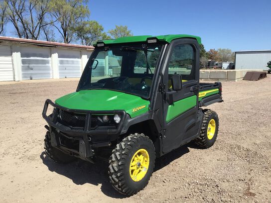 2019 XUV 835M - 438369,  image number 2