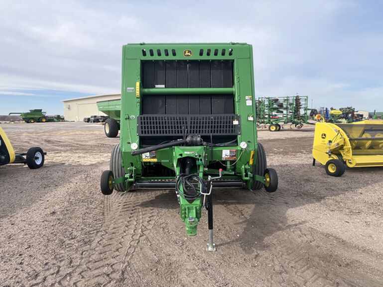 2021 560M - 437333, 