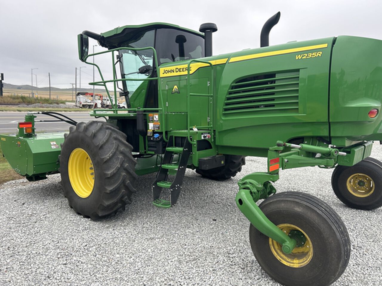 2025 W235R - 442127,  image number 6