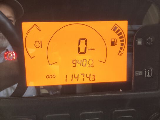 2017 XUV 825M - 446256,  image number 12