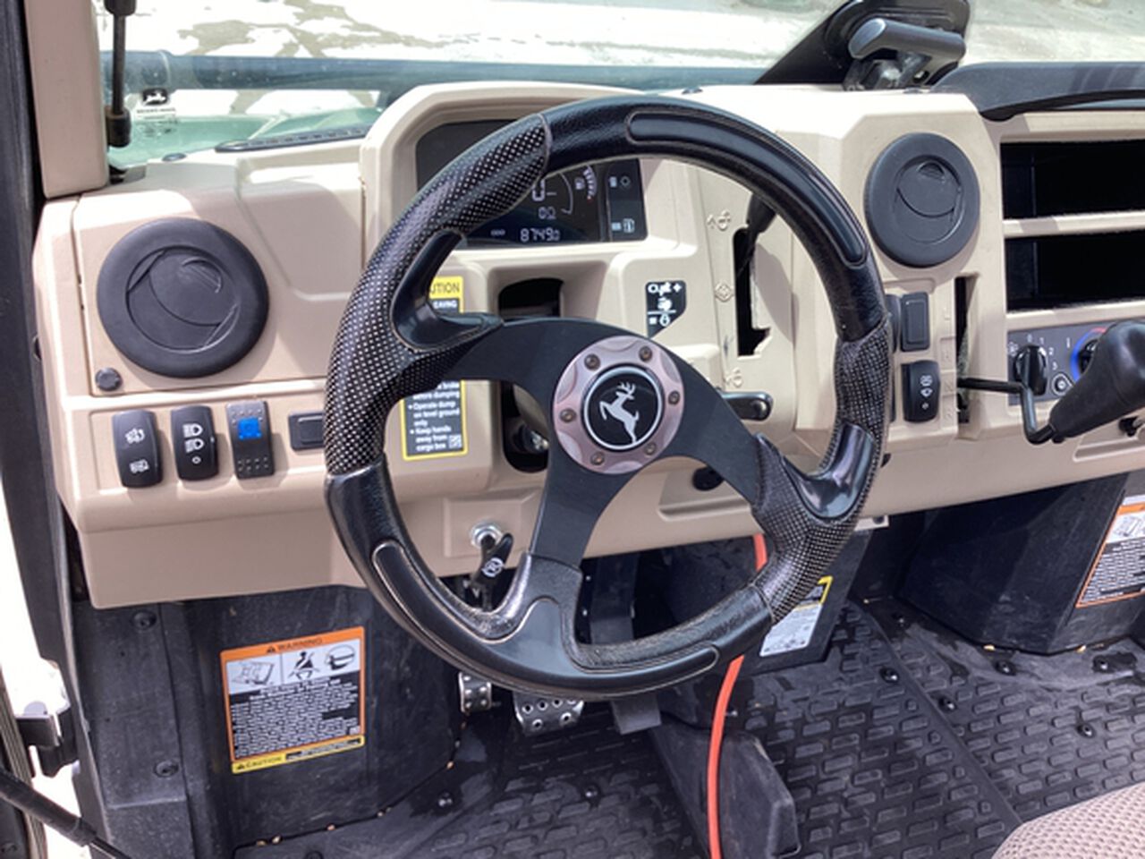 2018 XUV 835R - 439448,  image number 8