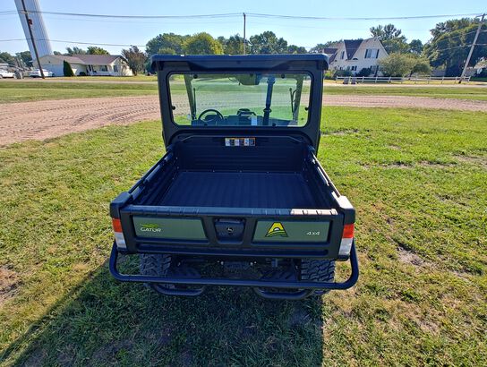 2024 XUV835M - 426596,  image number 3