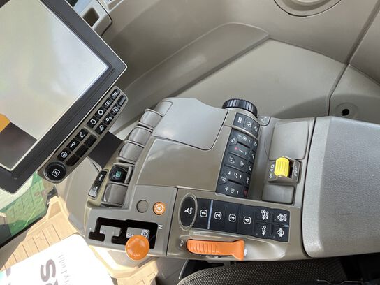 2021 8R 250 - 439027,  image number 10