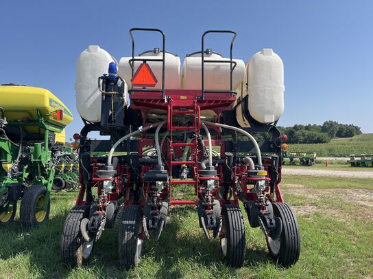 2013 8800 - 434410,  image number 4