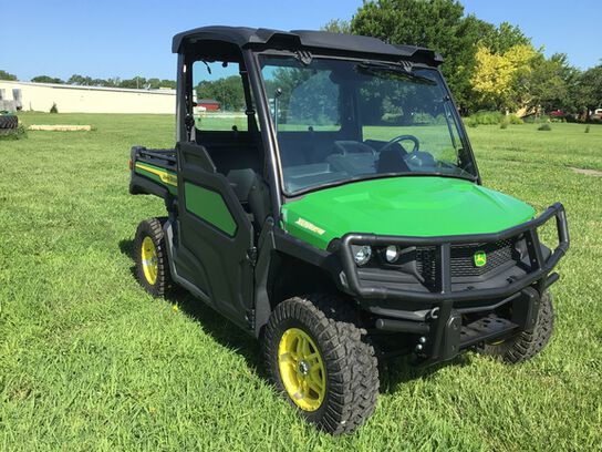 2024 XUV835M - 429707,  image number 2