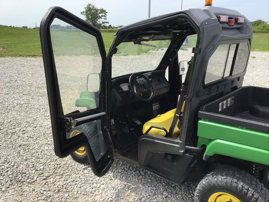 2016 XUV 590I - 437657,  image number 7