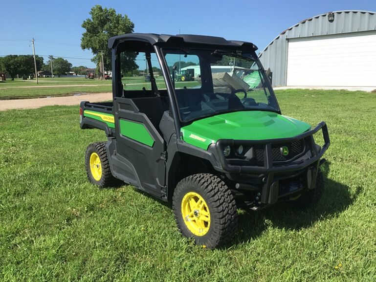2024 XUV835M - 429707, 