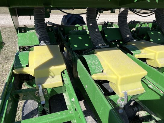 2001 1535 - 428515,  image number 3