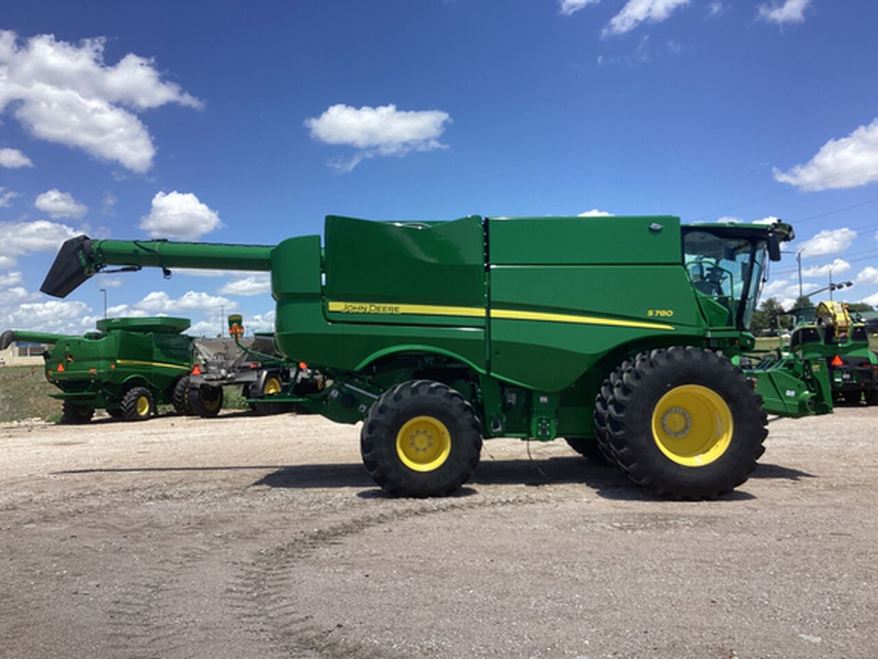 2024 S780 - 436806,  image number 6