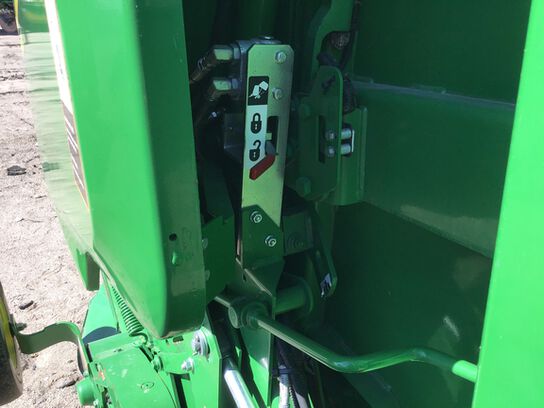 2019 560M - 421157,  image number 11