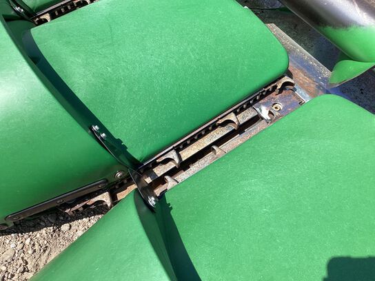 2022 C8R - 440968,  image number 19