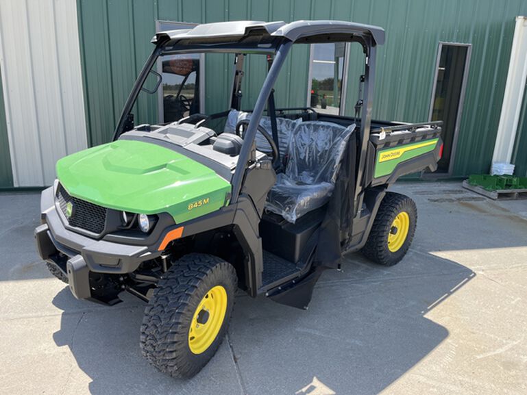 2026 XUV 845M - 441445, 