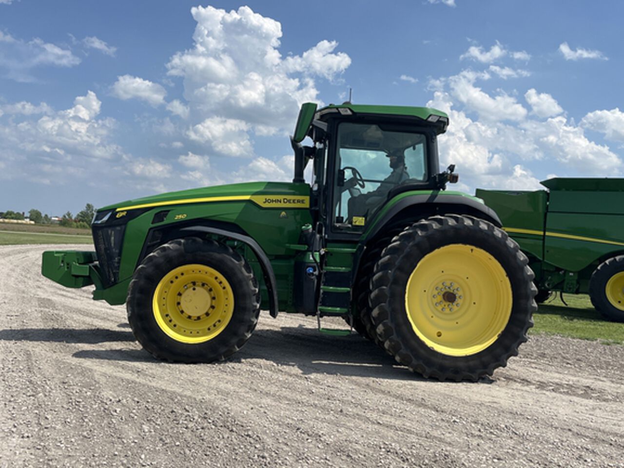 2021 8R 250 - 439027,  image number 3