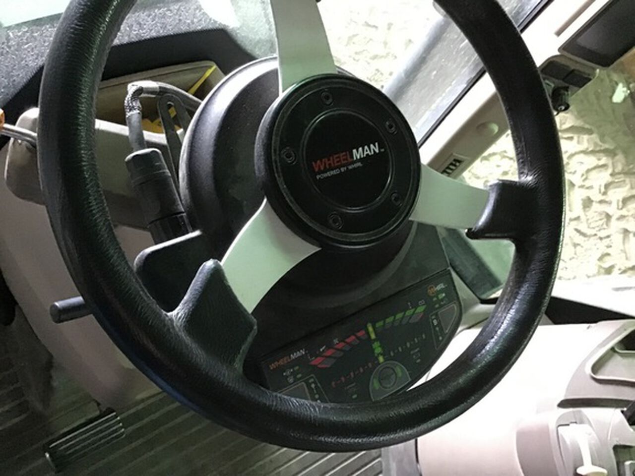 2013 7215R - 430506,  image number 34