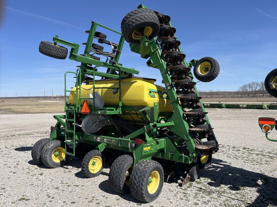 2010 1990 - 405553,  image number 5