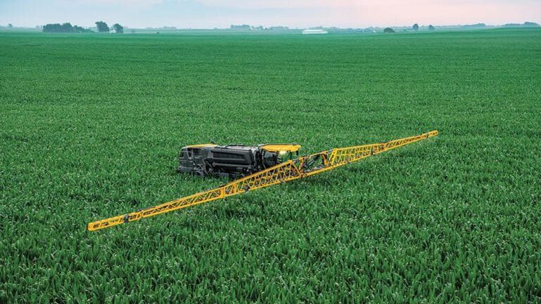 STS16 Hagie™ Self-Propelled Sprayer, 