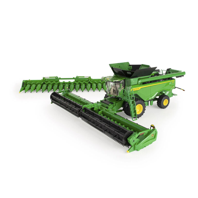 1:32 Scale X9 1000 Combine Prestige Collection - LP77347, 