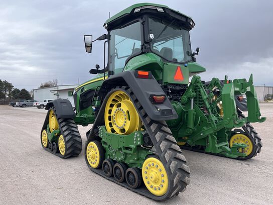 2024 8RX 410 - 435493,  image number 3