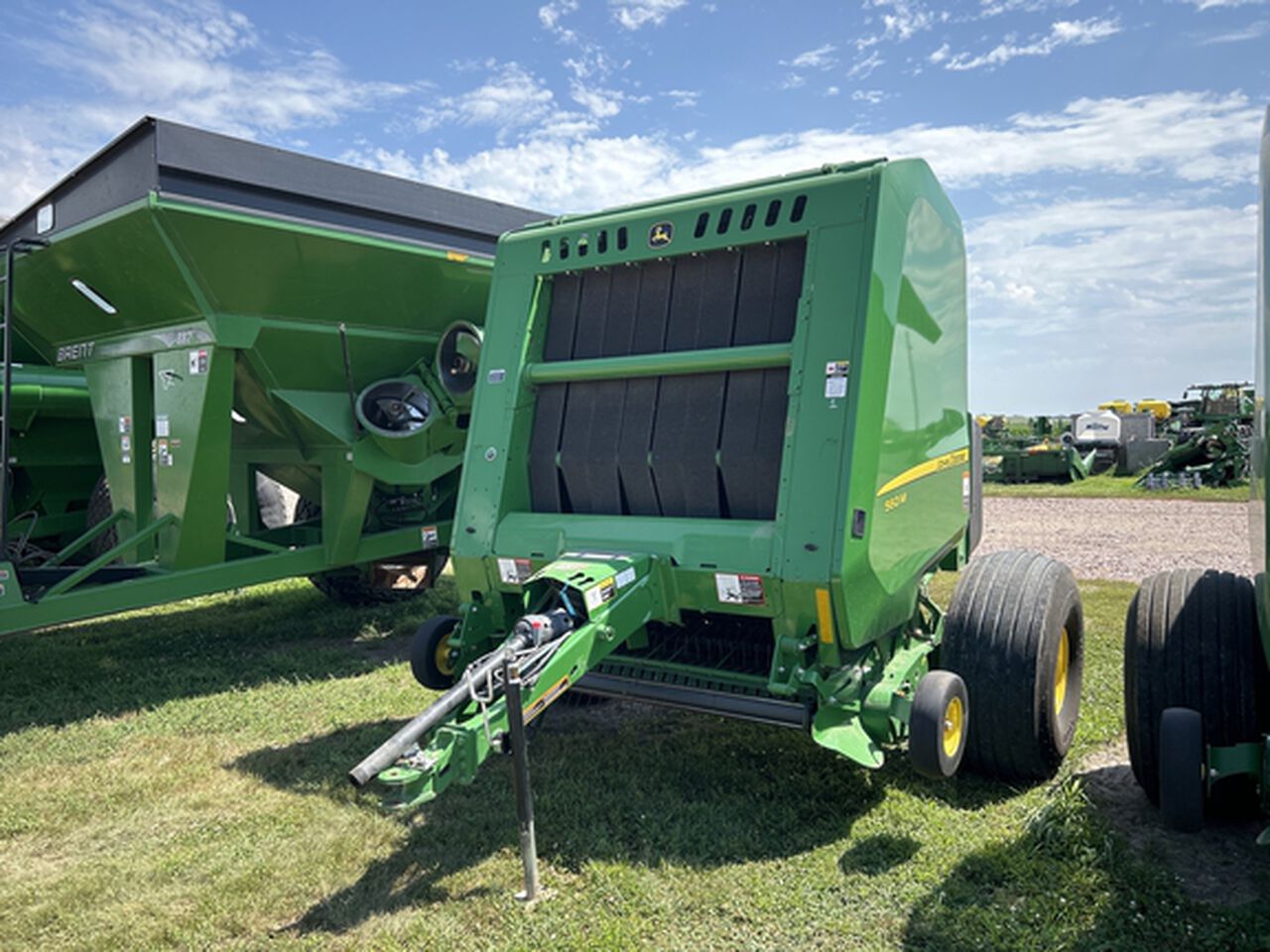 2023 560M - 427351,  image number 2