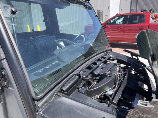 2023 XUV835M - 412941,  image number 13