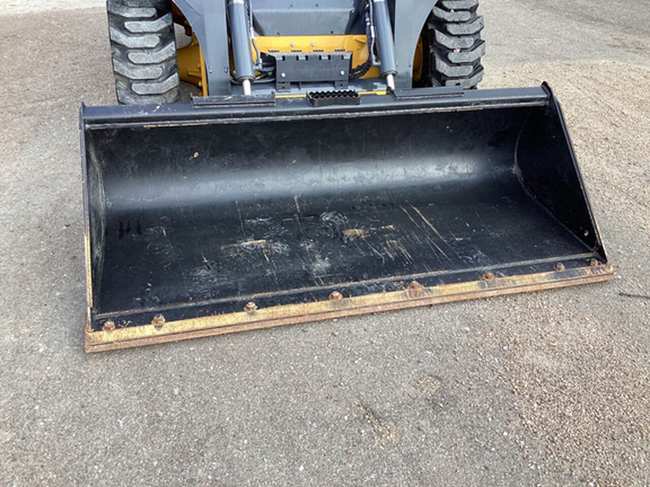 2024 324G - 440308,  image number 17